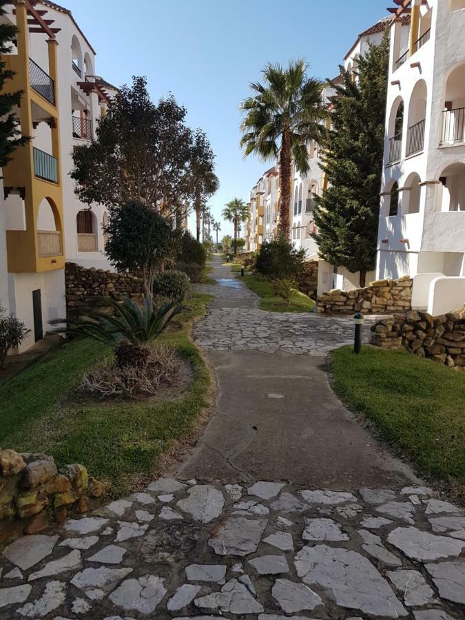 Apartamentos Atlanterra Costa Y Sol Zahara de los Atunes Bagian luar foto